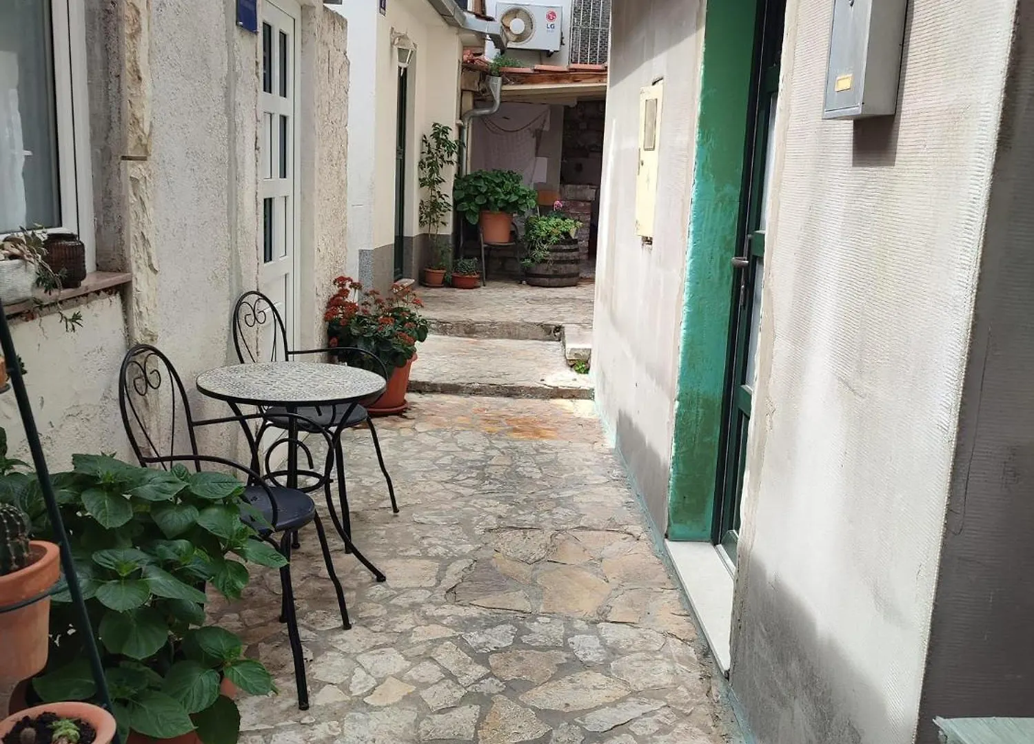 Apartment Studio Manono 2 Split Croatia